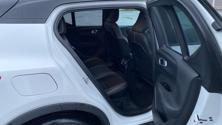 Volvo Xc40 1.5 T5 Recharge PHEV R DESIGN 5dr Auto Estate